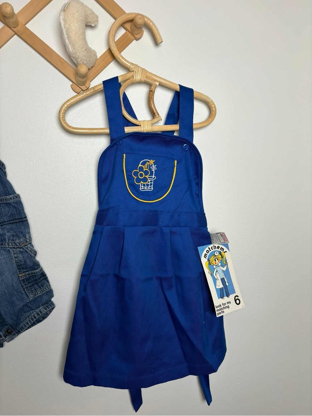 Vintage Royal Blue Girl's Pinafore Dress with Flower Embroidery